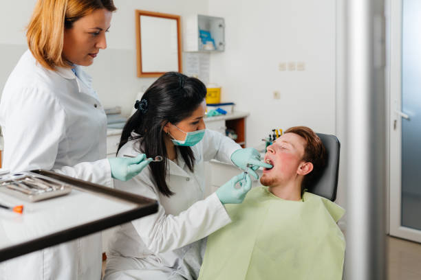 Best Emergency Gum Treatment in Minier, IL